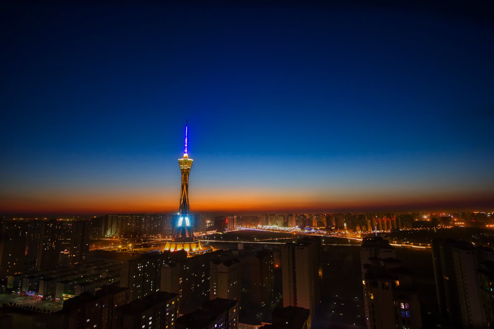 世界举重青少年比赛回顾：多名选手在国际赛场崭露头角，2021年世界举重比赛